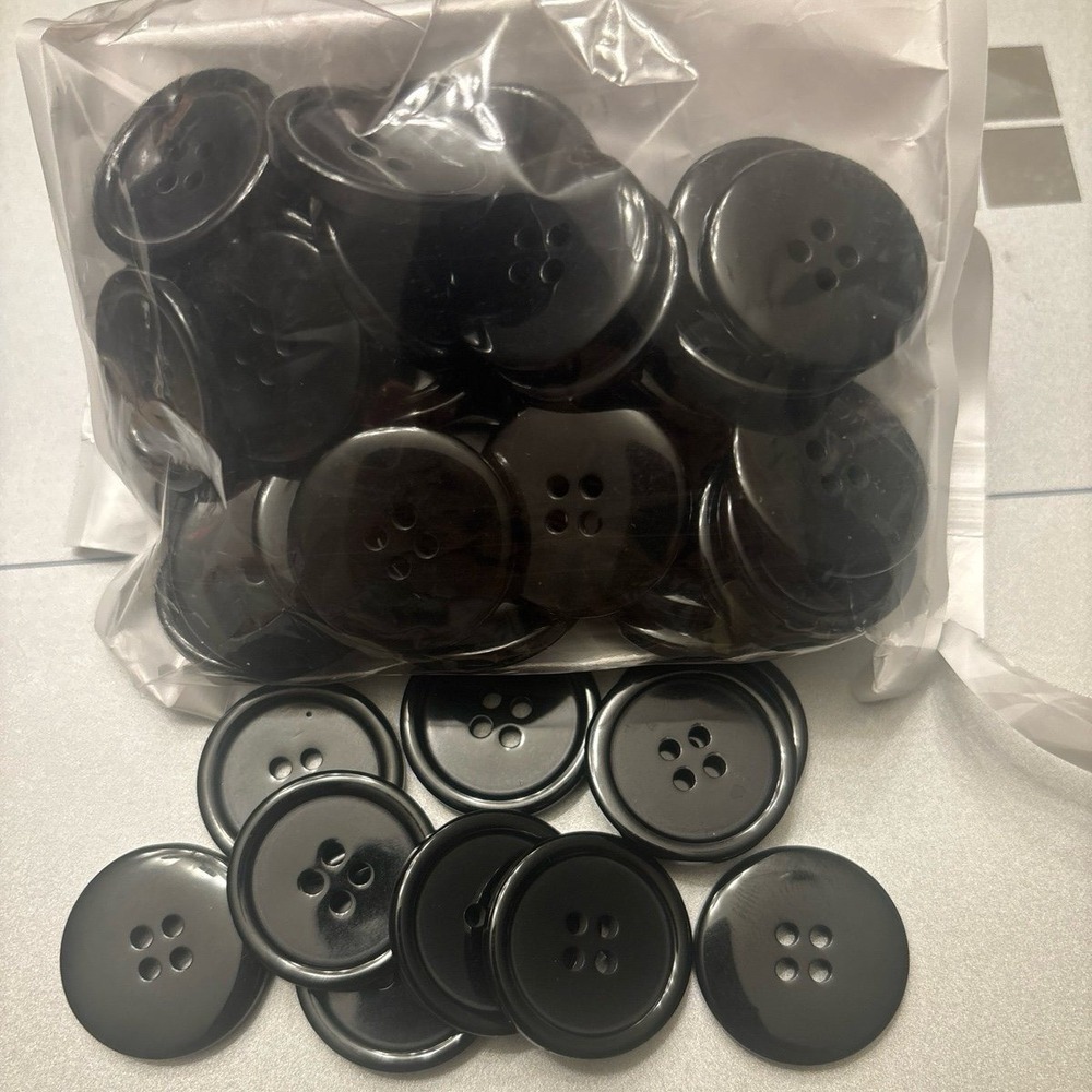 Black 1"‎ Buttons